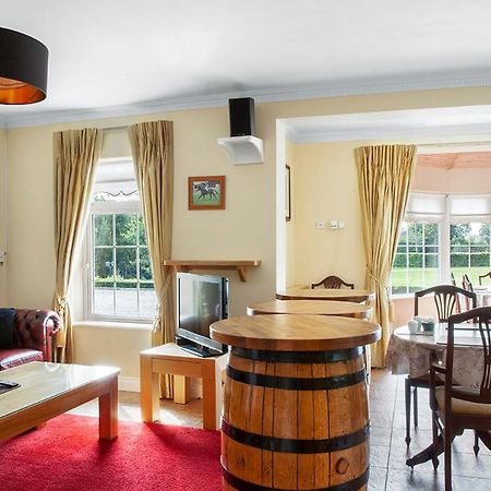 The Ridgewood Lodge Newbridge  Εξωτερικό φωτογραφία